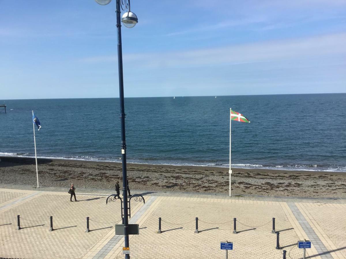 Helmsman Guesthouse Aberystwyth Ngoại thất bức ảnh